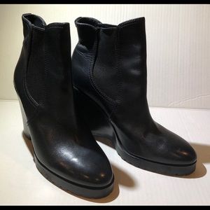 Michael Kors Blk Leather Wedge Ankle Bootie Sz 9m